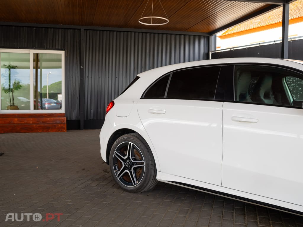 Mercedes-Benz A 250 e AMG Line