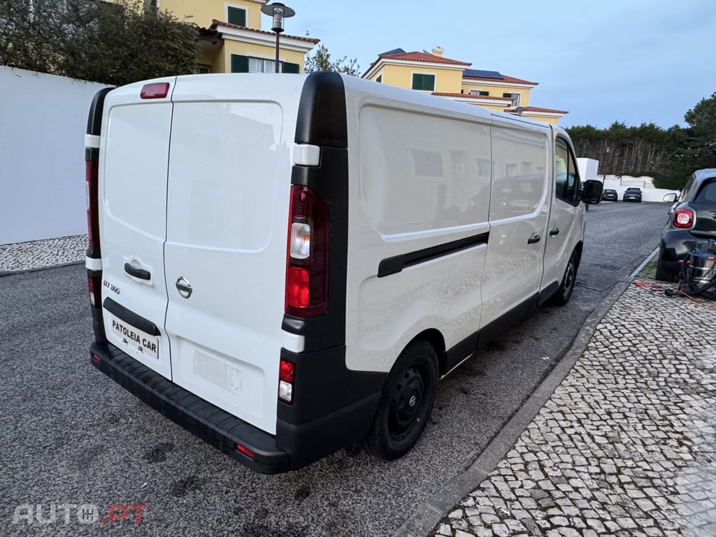 Nissan NV300 2.0 dCi L2H1 1.2T Comfort