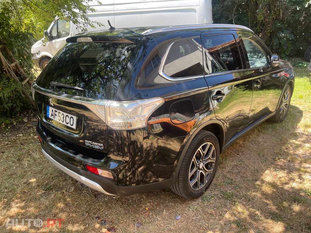 Mitsubishi Outlander Phev