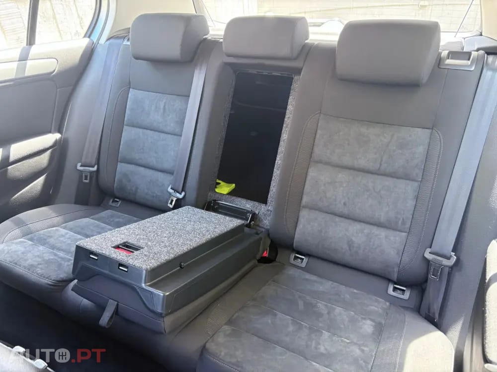 Volkswagen Golf 2.0 TDi Highline DSG
