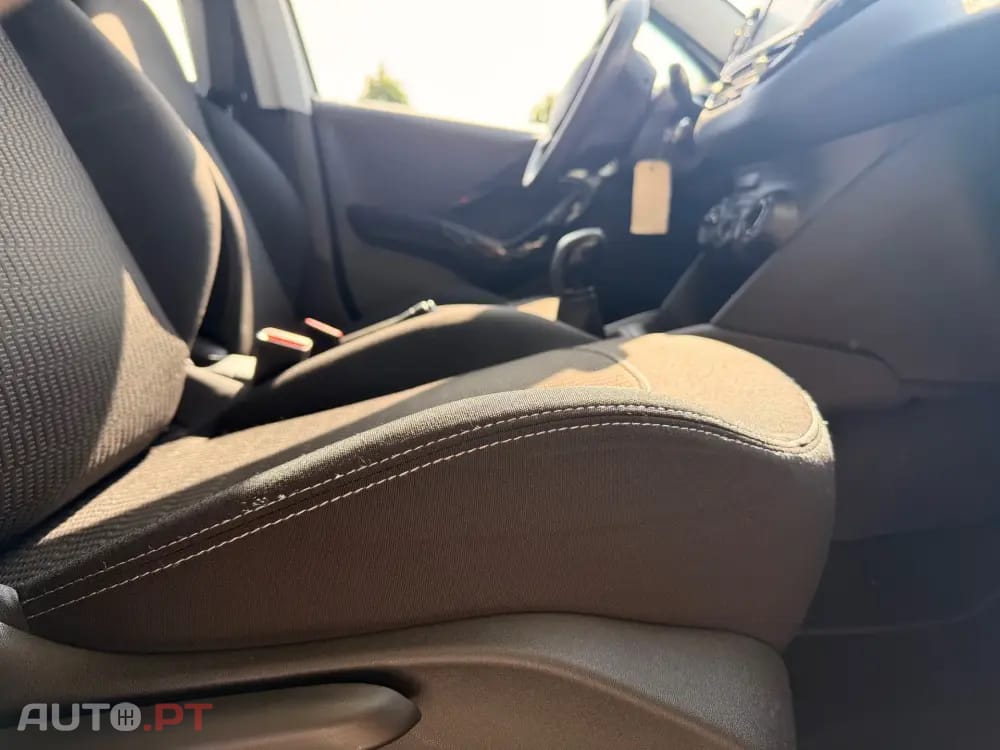 Peugeot 208 1.2 PureTech Active