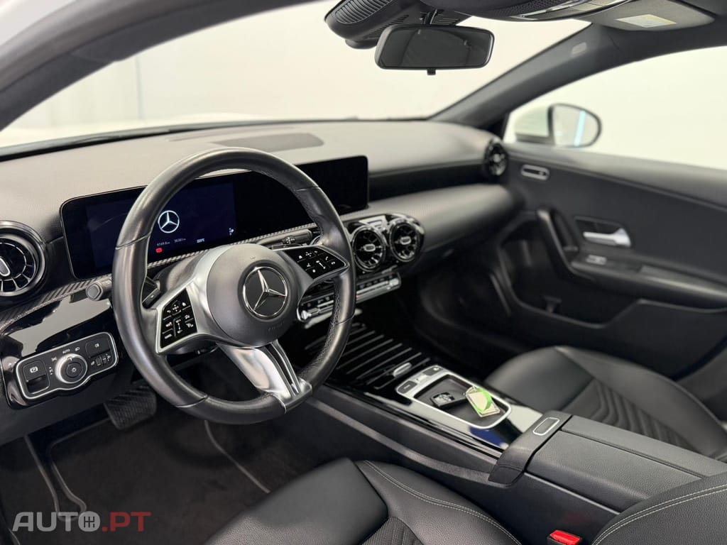 Mercedes-Benz A 200 Outro