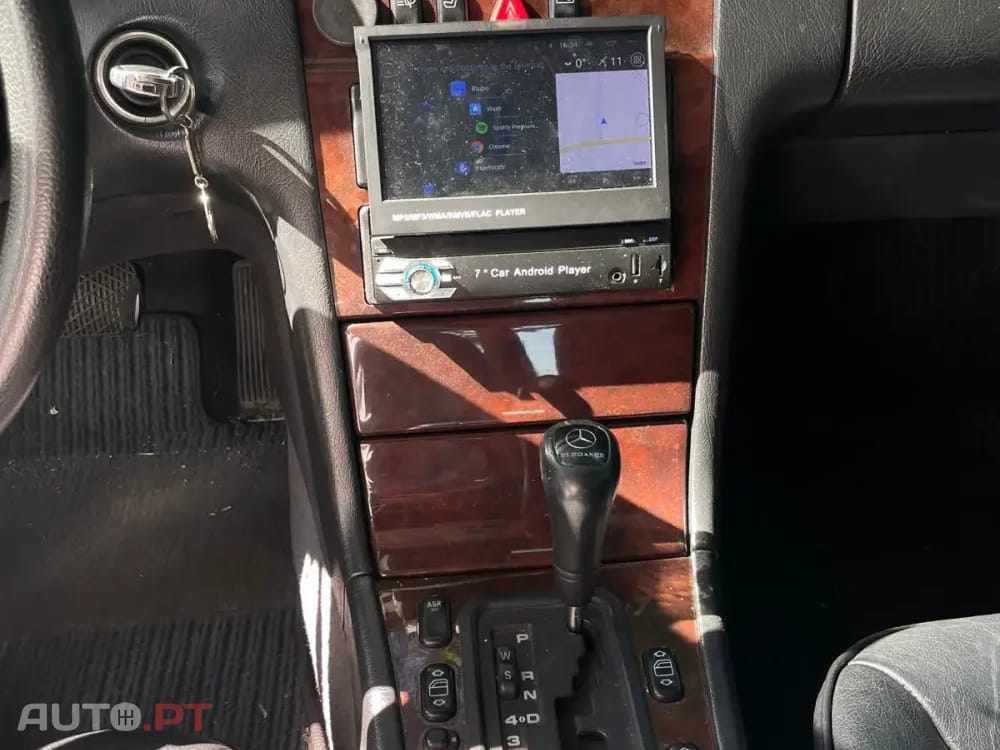 Mercedes-Benz E 300 TD Classic