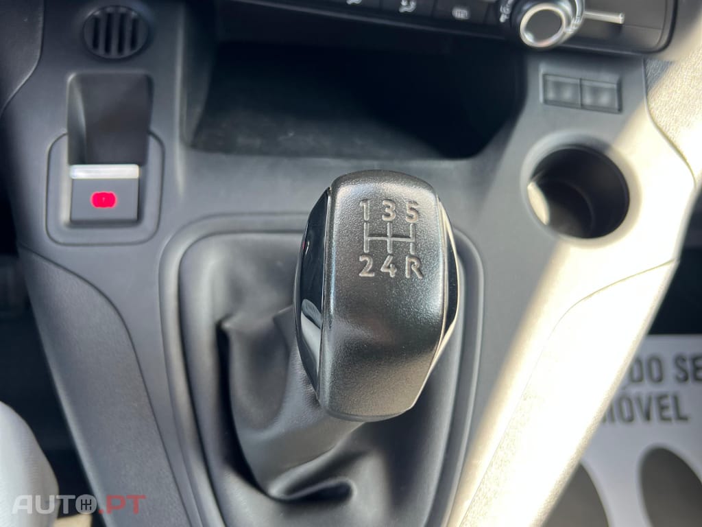 Peugeot Partner 1.5 BlueHDi Premium Standard