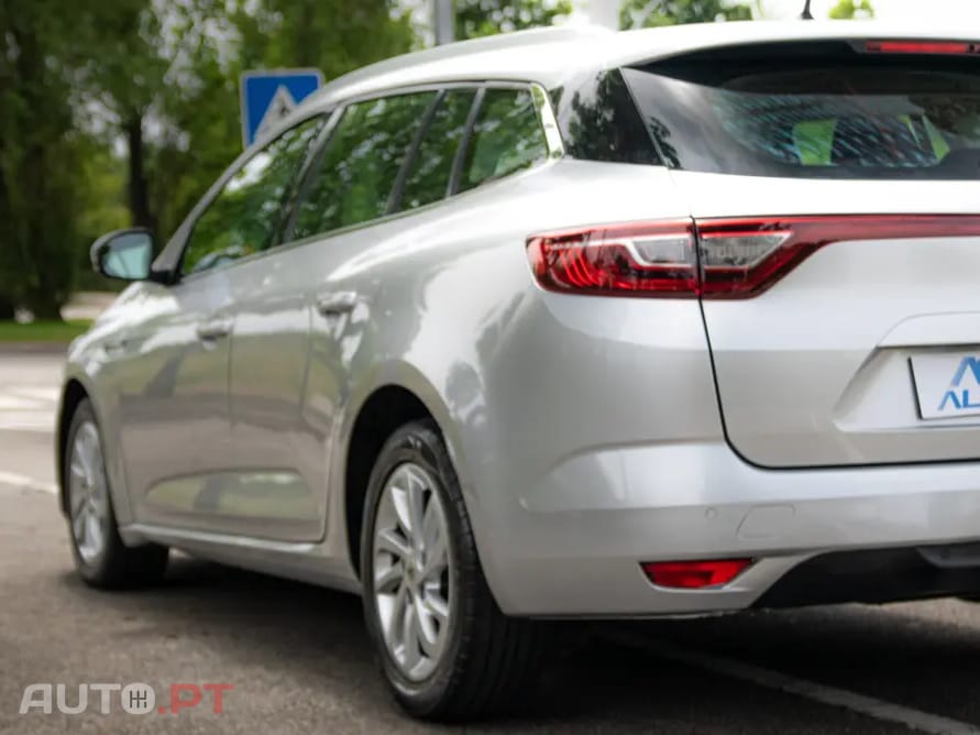 Renault Mégane Sport Tourer BLUE dCi 115 EDC BUSINESS EDITION