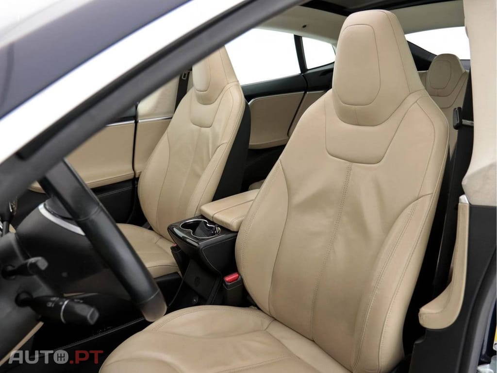 Tesla Model S 85