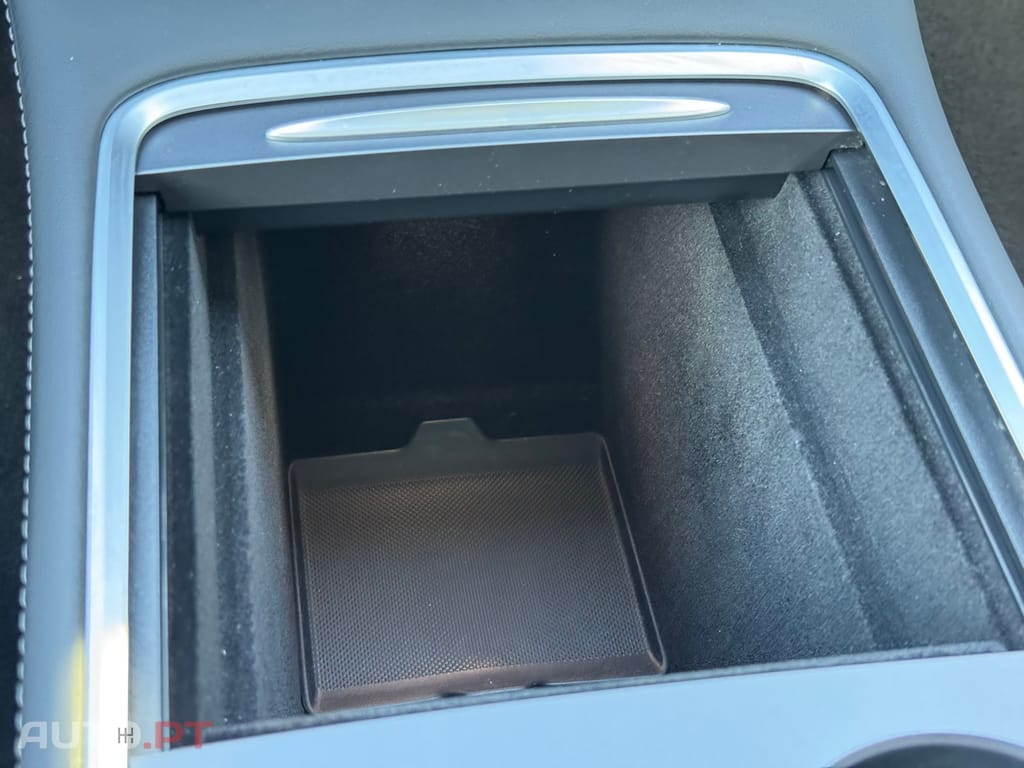 Tesla Model Y Long Range Tração Integral