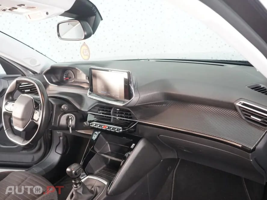 Peugeot 2008 1.2 PureTech Allure