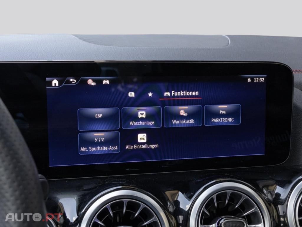 Mercedes-Benz EQA 300 4M AMG-Sport I.V.A DEDUTIVEL 