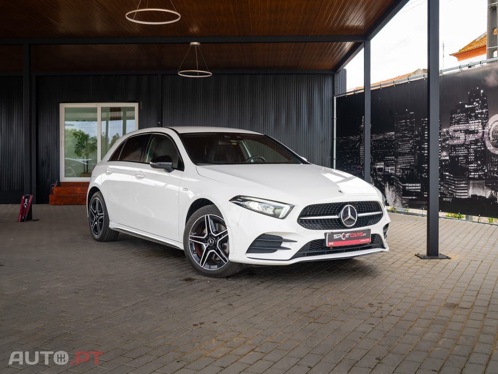 Mercedes-Benz A 250 e AMG Line