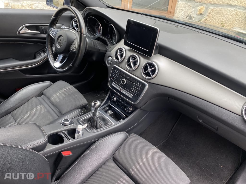 Mercedes-Benz CLA 180 Shooting Brake