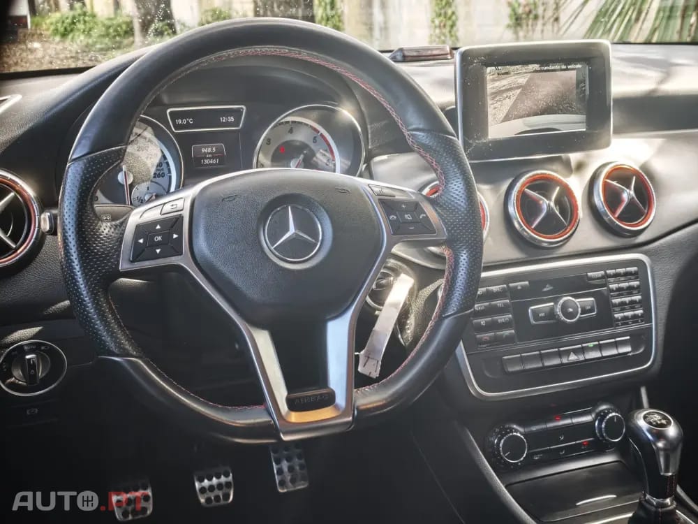 Mercedes-Benz CLA 200