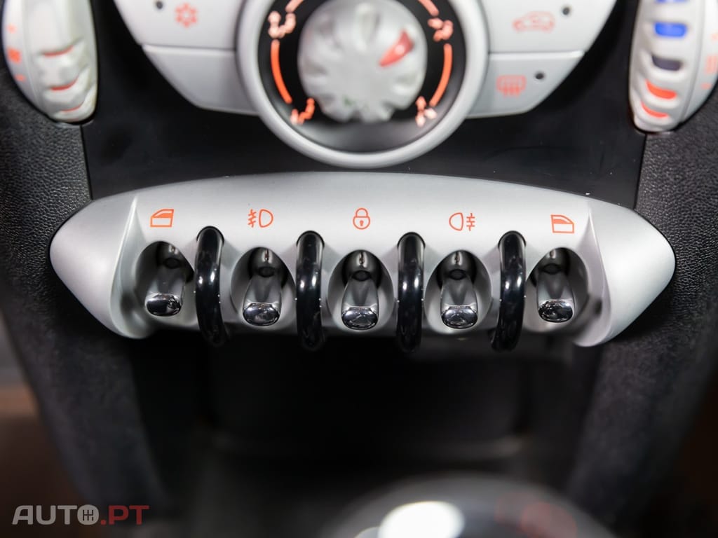 MINI Cooper One D