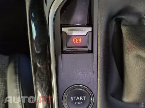 Peugeot 3008 1.2 PureTech Allure EAT8