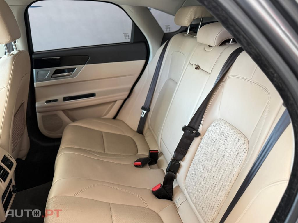 Jaguar XF 2.0 D Prestige Aut.