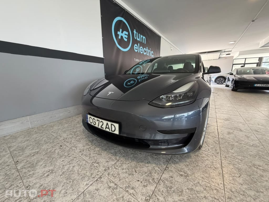 Tesla Model 3 Standard Range Plus RWD