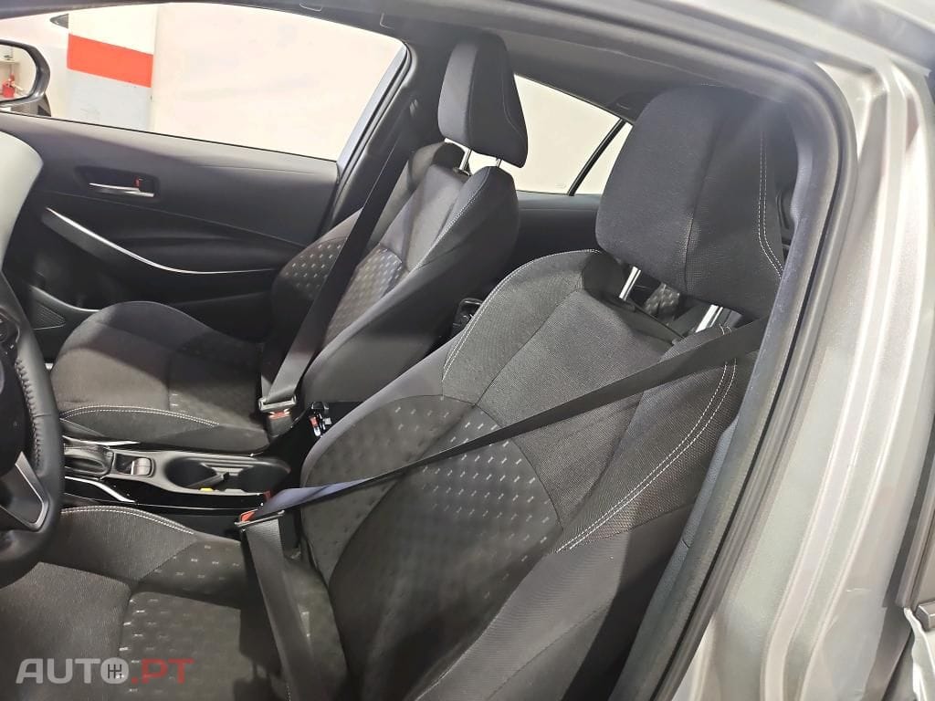 Toyota Corolla 1.8 Hybrid Comfort