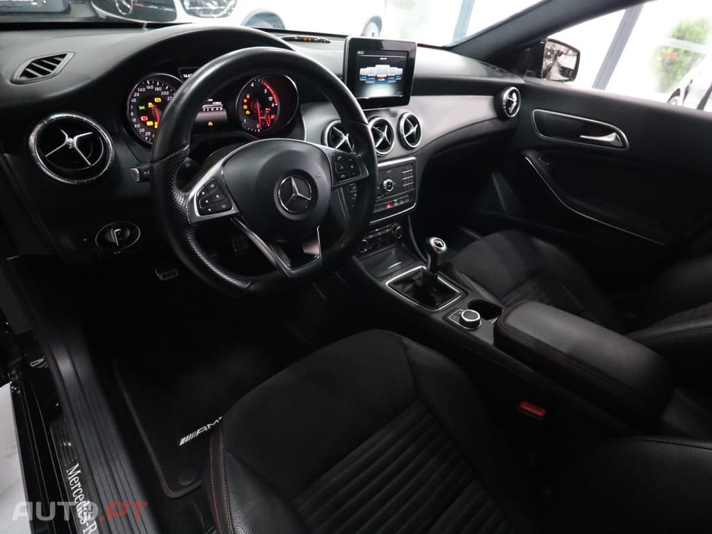 Mercedes-Benz CLA 180 CDi AMG Line