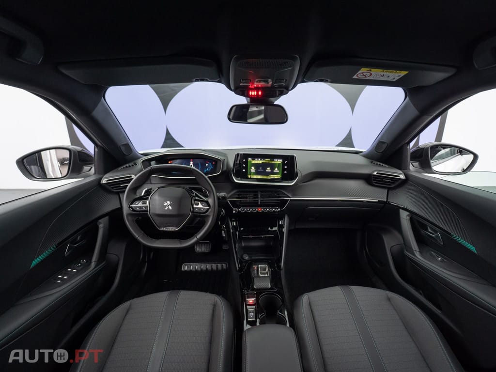 Peugeot 2008 1.5 BlueHDi Allure Pack EAT8