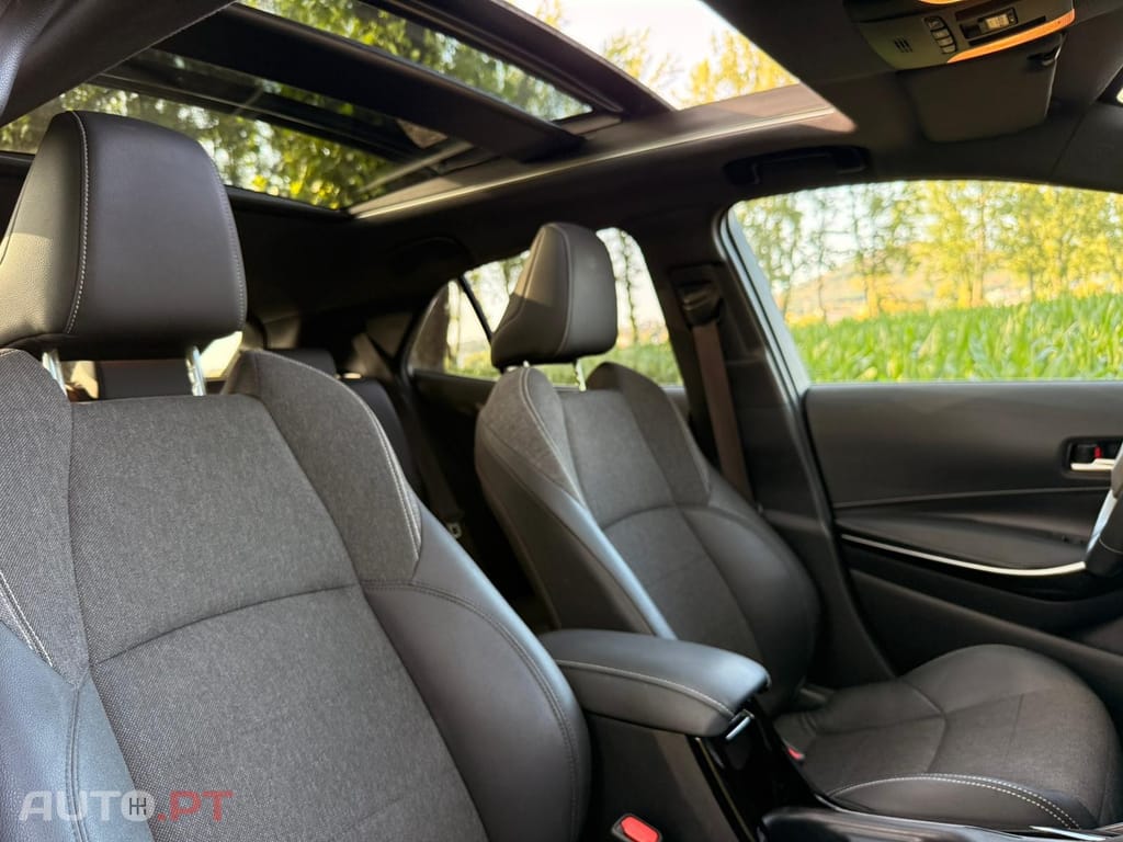 Toyota Corolla 1.8 Hybrid Design