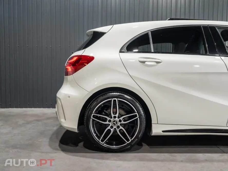 Mercedes-Benz A 180 AMG Line