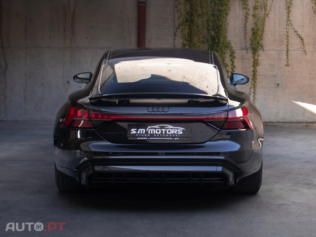 Audi E-Tron GT quattro