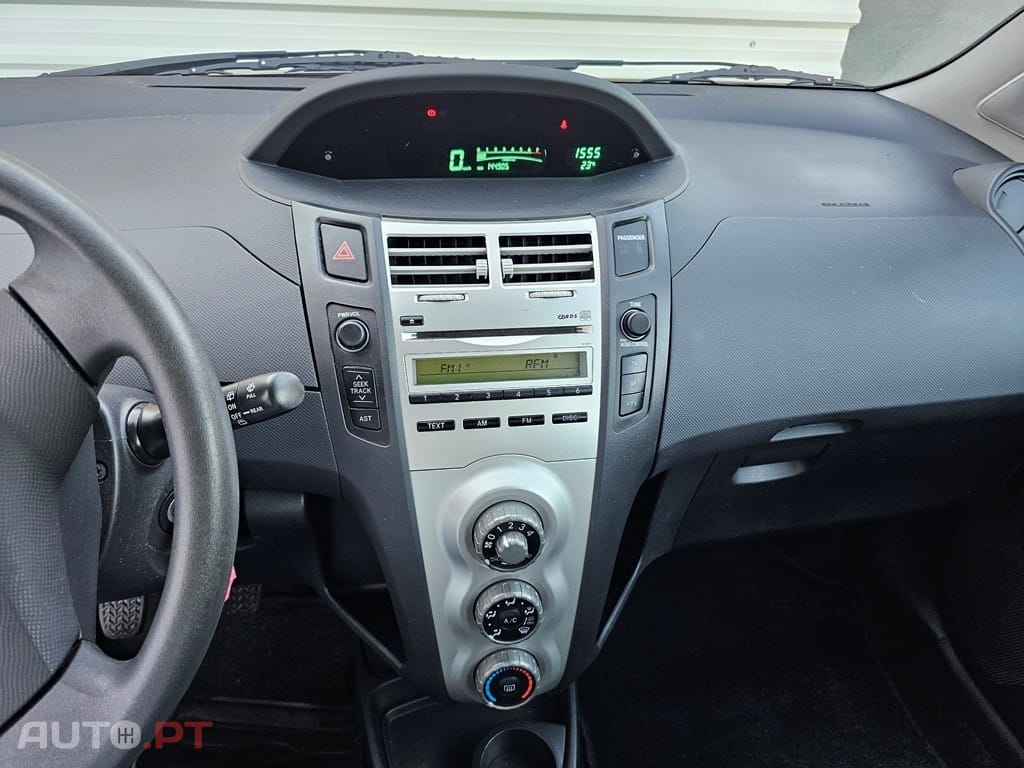 Toyota Yaris 1.0 VVT-i AC