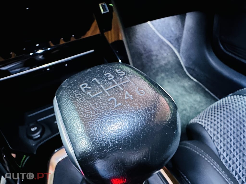 Peugeot 208 1.2 PureTech GT Line