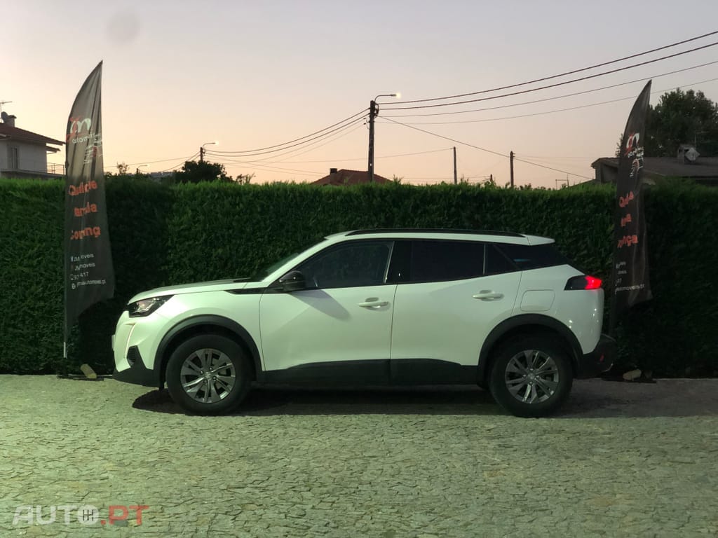 Peugeot 2008 1.2 PureTech Active Pack EAT8