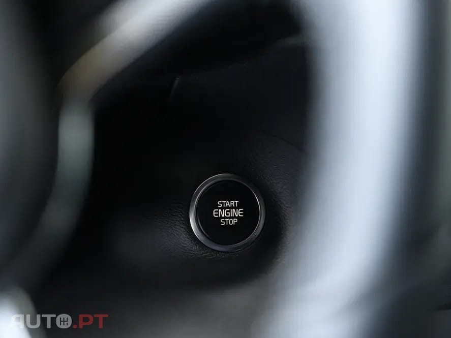 Volvo XC40 1.5 T2 Plus Dark Auto