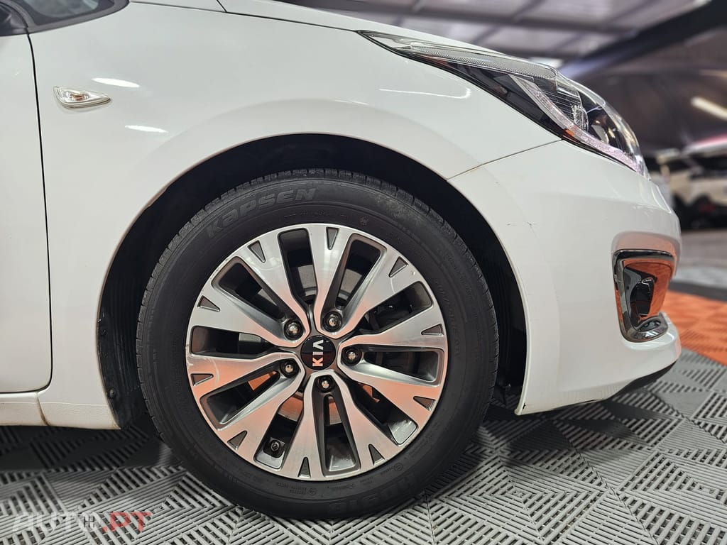 Kia Ceed 1.4 CRDi EX