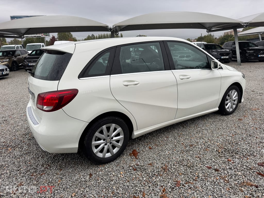 Mercedes-Benz B 180 d Edition