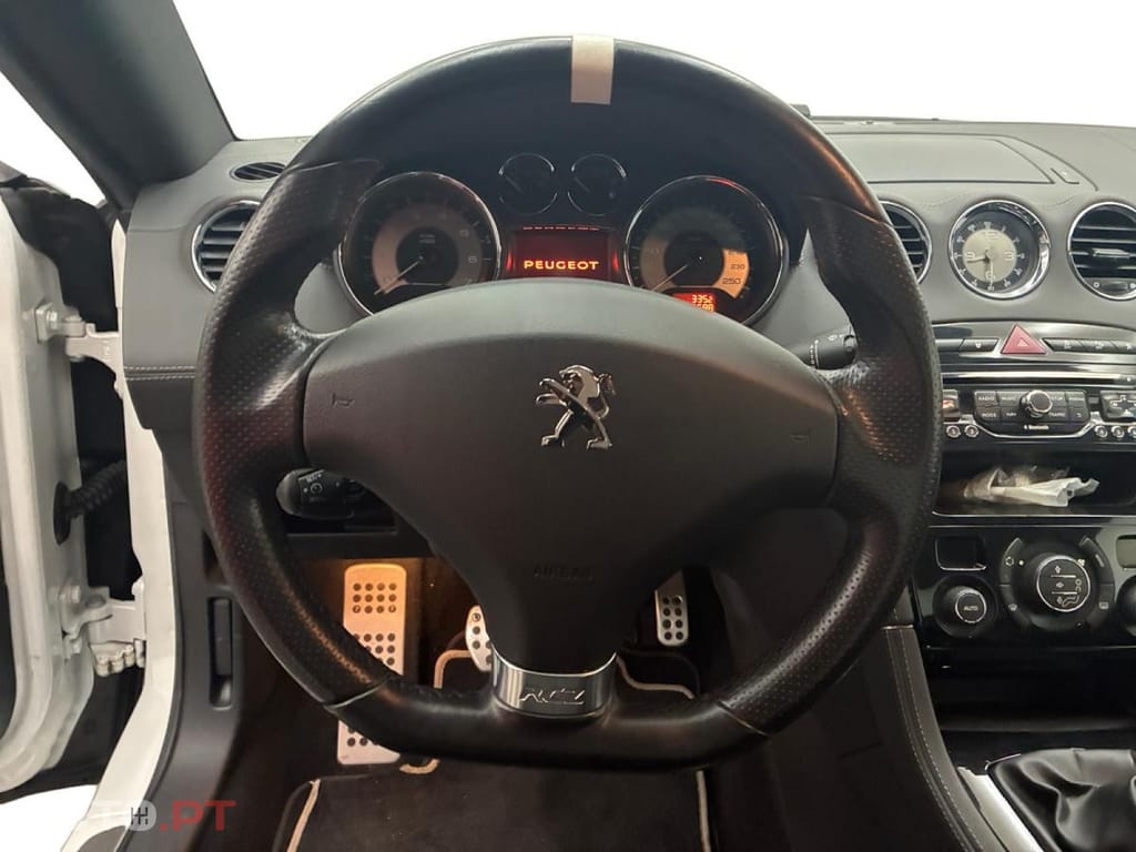 Peugeot RCZ 1.6 200 THP