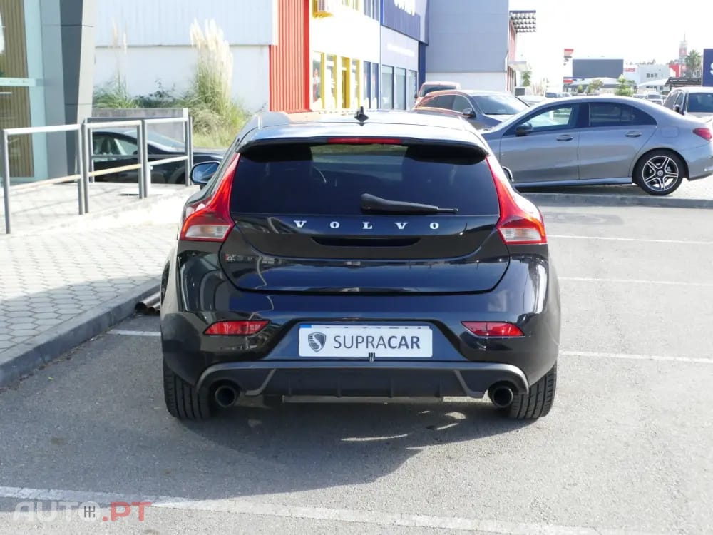 Volvo V40 1.6 D2 R-Design