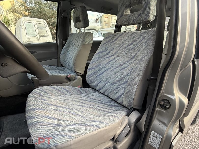 Mitsubishi Space Gear 2.5 TD GLX