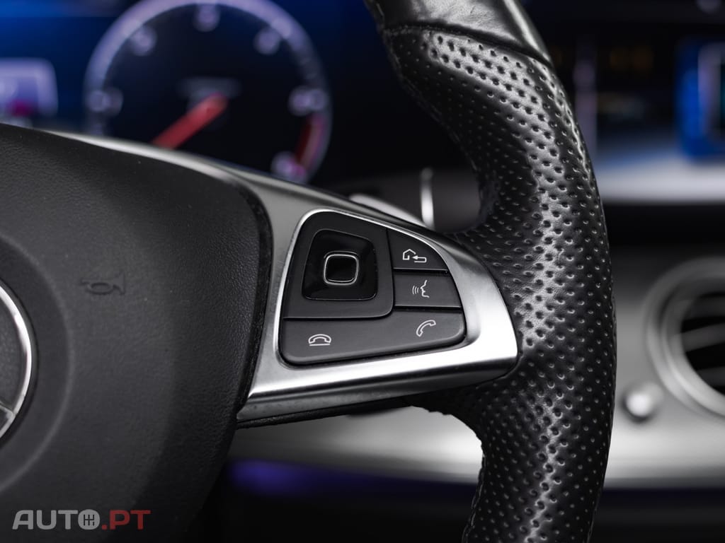 Mercedes-Benz E 220 D AMG