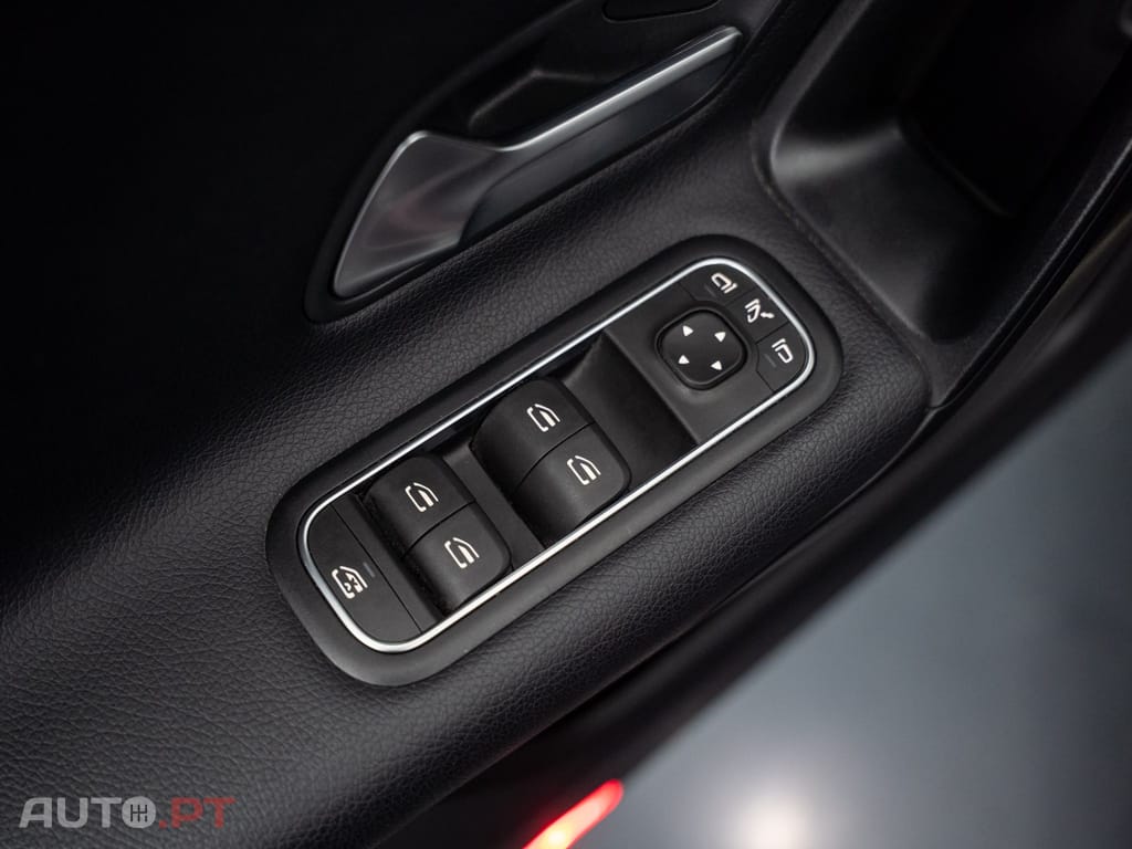 Mercedes-Benz CLA 250 e Shooting Brake Style Plus