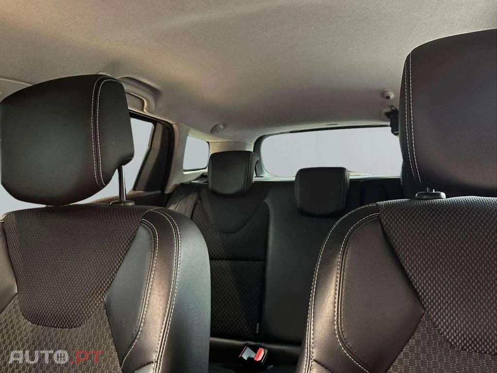 Renault Clio Sport Tourer Tce Limited 