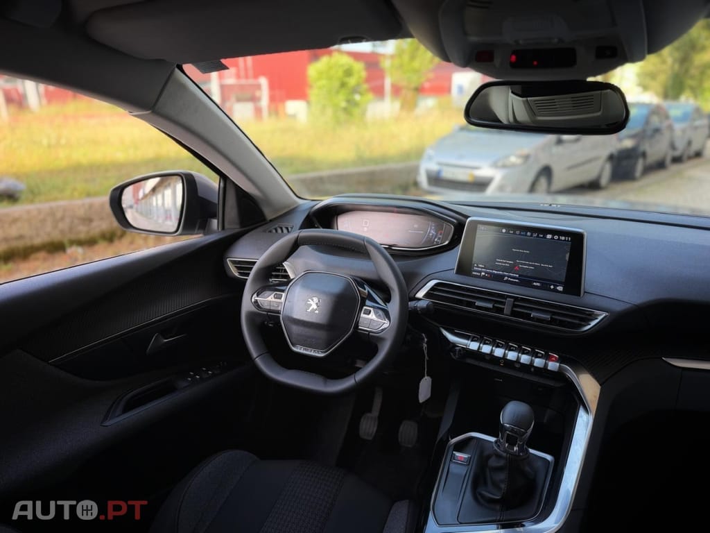Peugeot 3008 1.5 BlueHDi Active