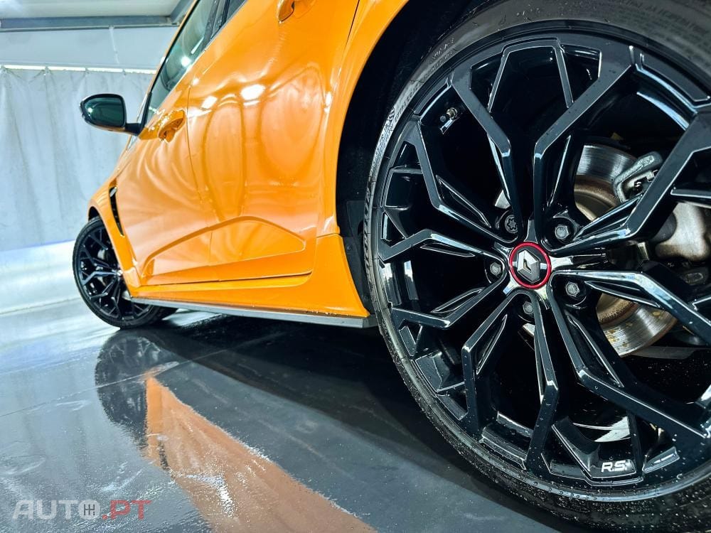Renault Mégane 1.8 TCe R.S. EDC J19