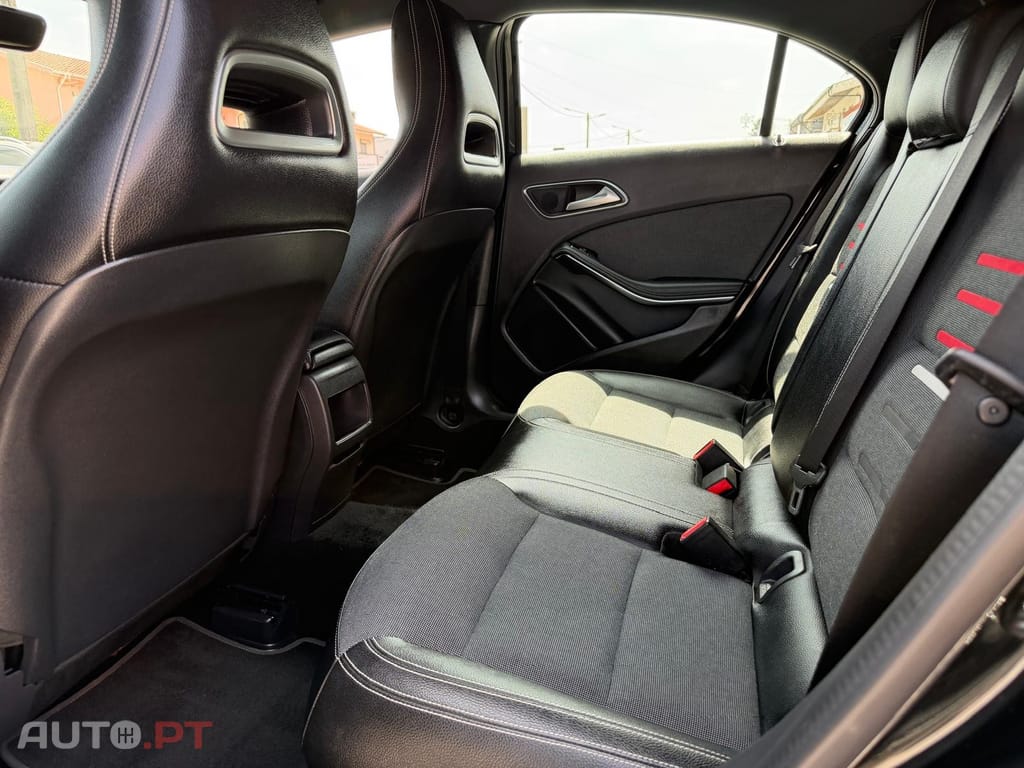 Mercedes-Benz A 180 d AMG Line