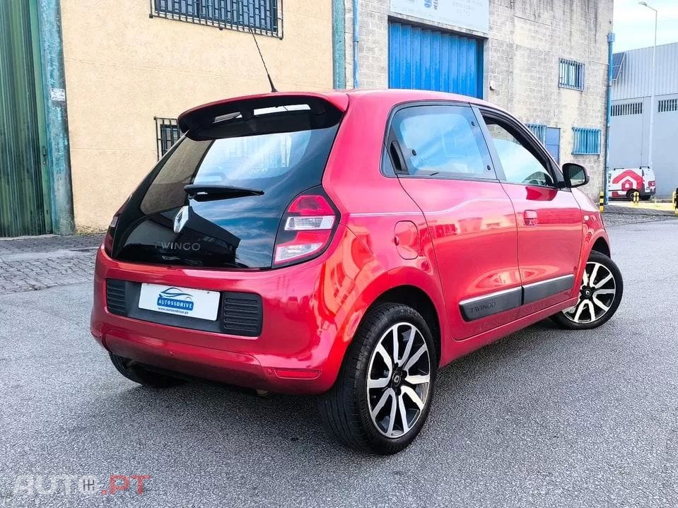 Renault Twingo 1.0 SCe Dynamique — fotografia 14
