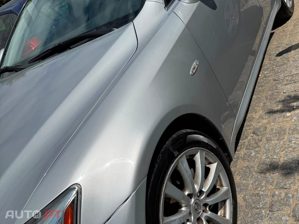 Lexus IS 220 BASE