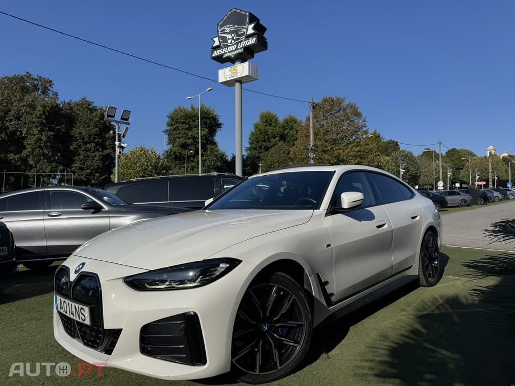 BMW i4 eDrive40 Pack Desportivo M