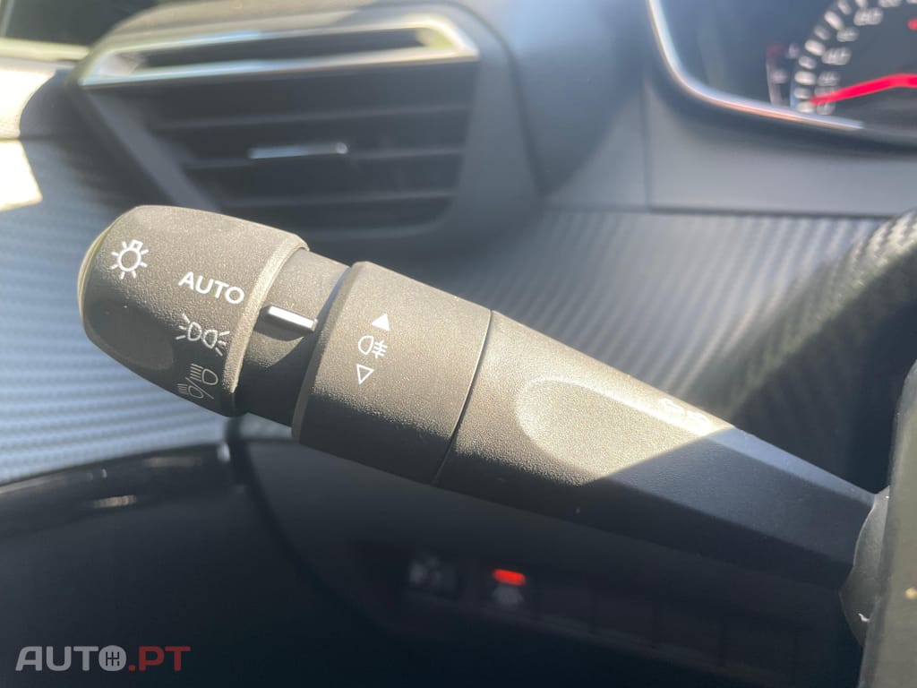 Peugeot 208 1.2 PureTech Allure