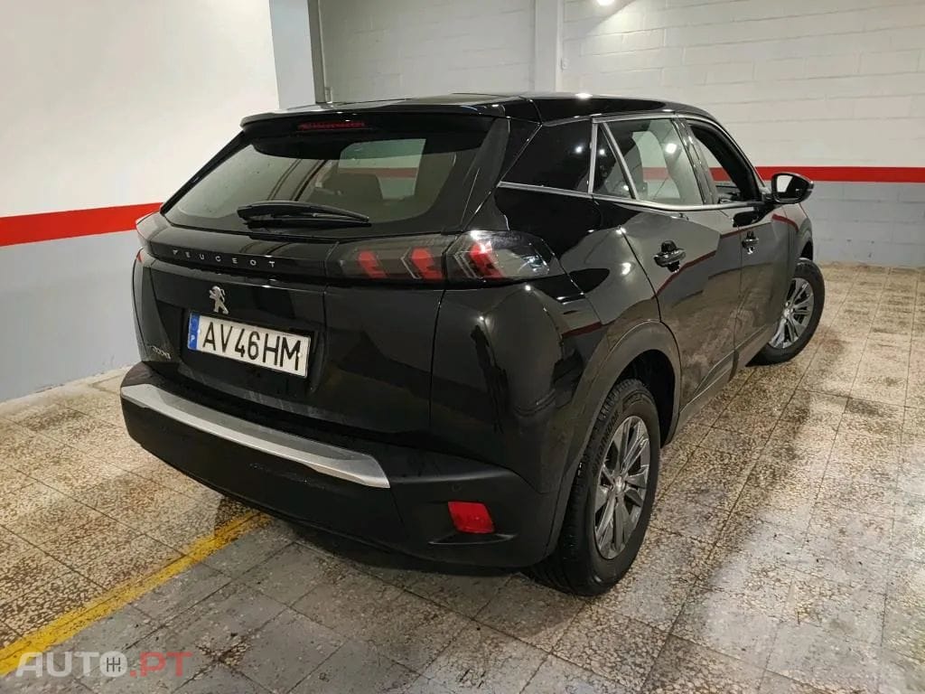 Peugeot E-2008 50 kWh Active Pack