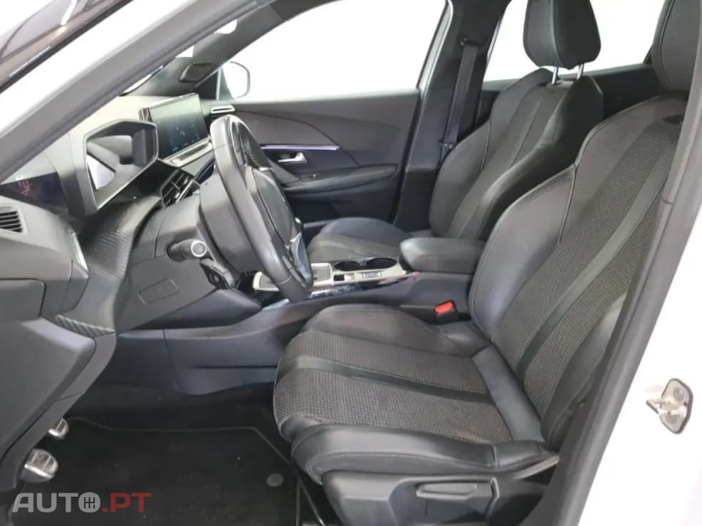 Peugeot 2008 1.2 PureTech GT