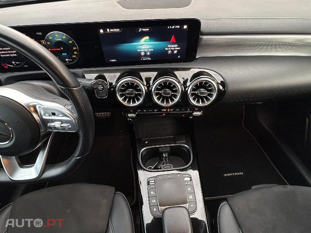 Mercedes-Benz A 250 e AMG Line