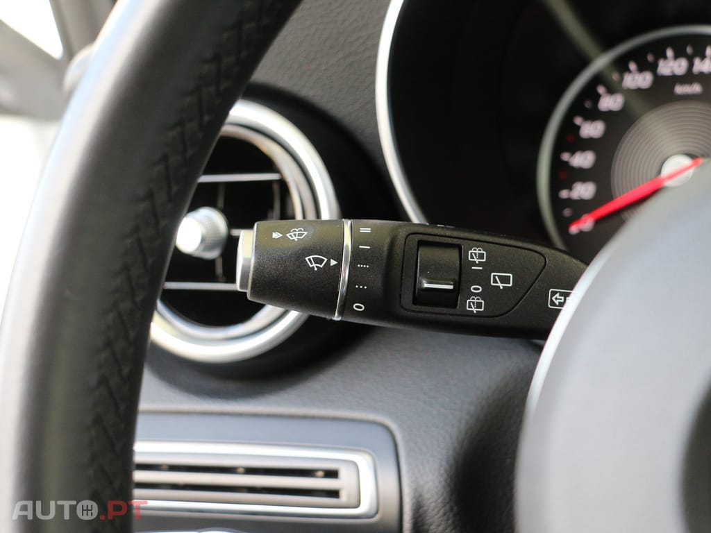 Mercedes-Benz C 300 de AMG Line