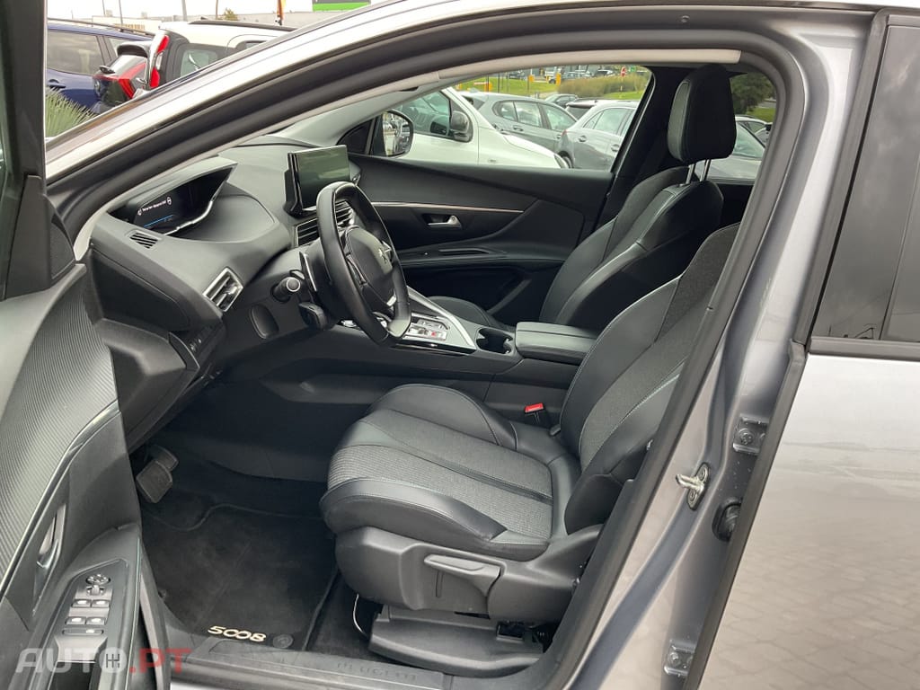 Peugeot 5008 1.5 BlueHDi Allure Pack EAT8